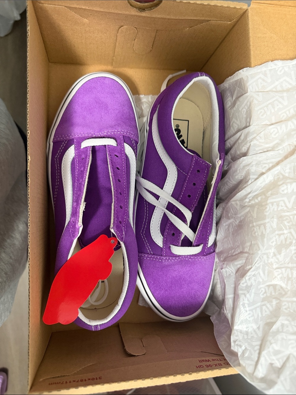 Vans Purple and White Old Skool Sneakers - Classic Low Top